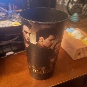 Twilight new moon theater cup movie release